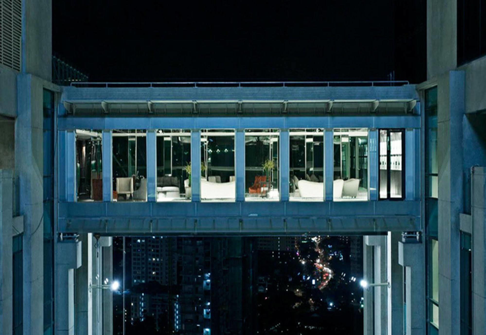 Gtower Hotel Κουάλα Λουμπούρ Εξωτερικό φωτογραφία Skyline at night