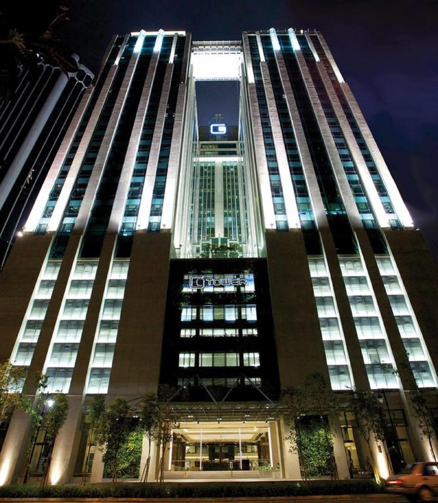 Gtower Hotel Κουάλα Λουμπούρ Εξωτερικό φωτογραφία The hotel at night